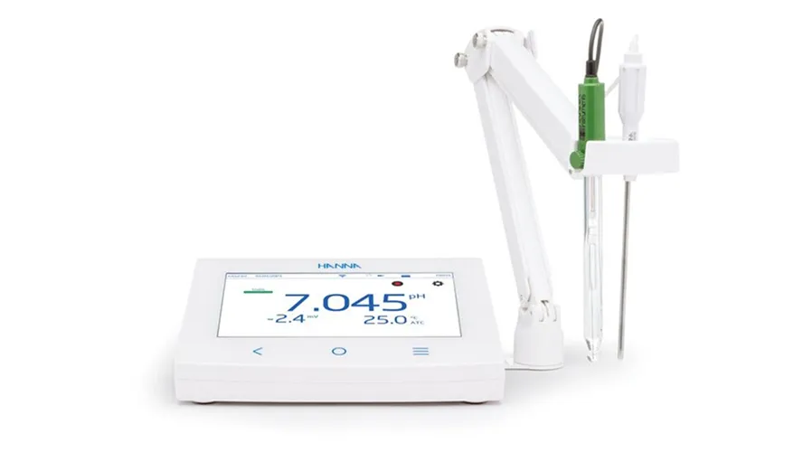 Benchtop pH Meter